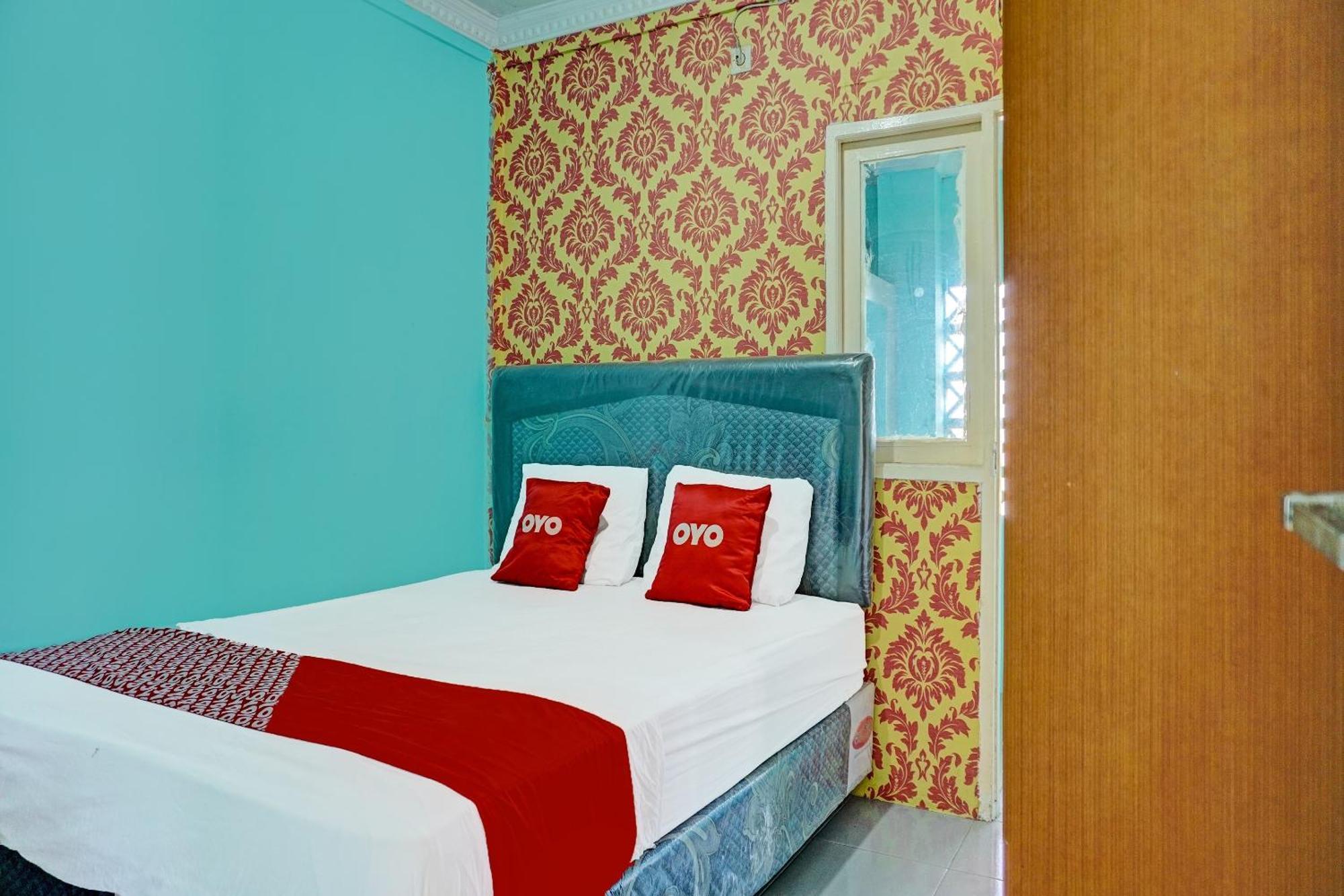 קארוואנג Oyo 91731 Home Stay Elis Cateliya Syariah מראה חיצוני תמונה